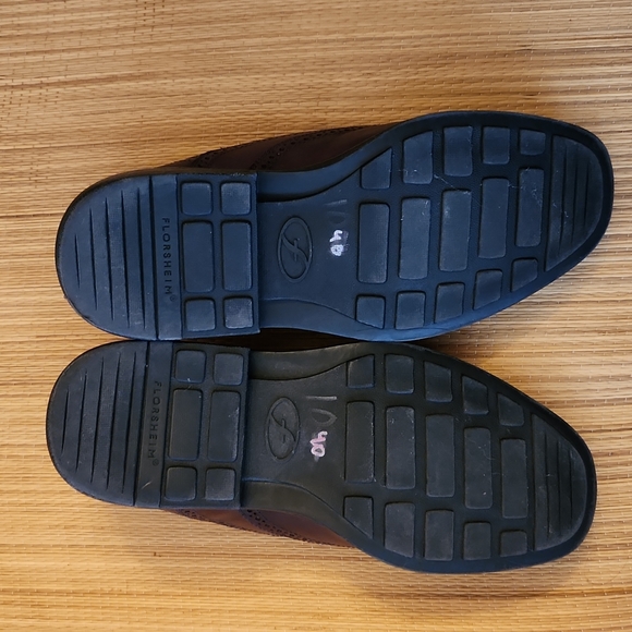 Shoes - Picture 3 of 3